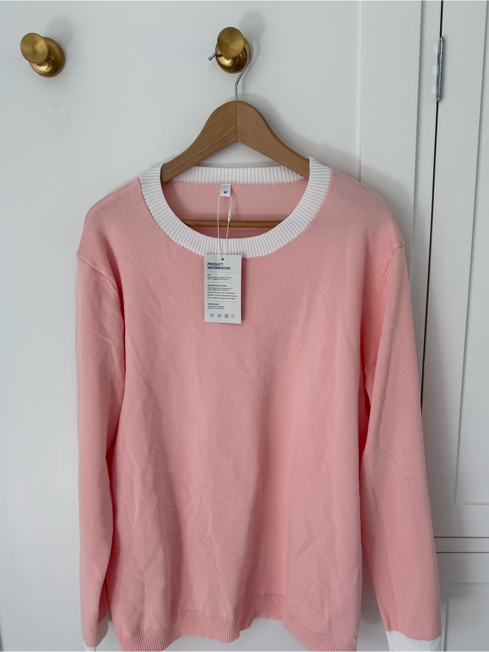 Pink Contrast-Trim Crewneck Sweater NWT size Medium
